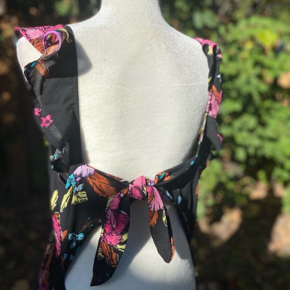 Japna Floral Print Ruffle Romper Size L - Picture 5 of 5